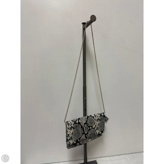 Clutch By Kelly And Katie, Size: Medium