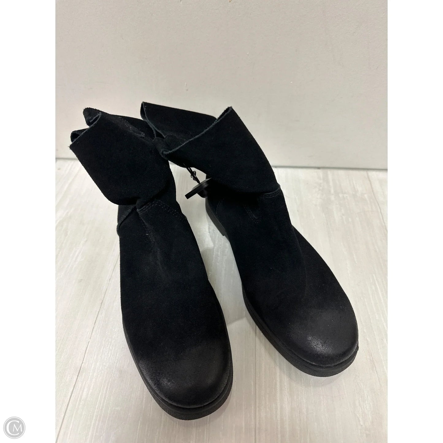Boots Designer By Ugg In Black, Size: 9