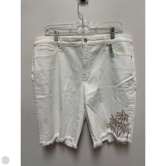 Shorts By Chicos In White, Size: 14