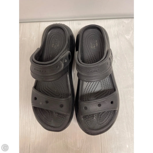 Sandals Heels Platform By Crocs In Black, Size: 6