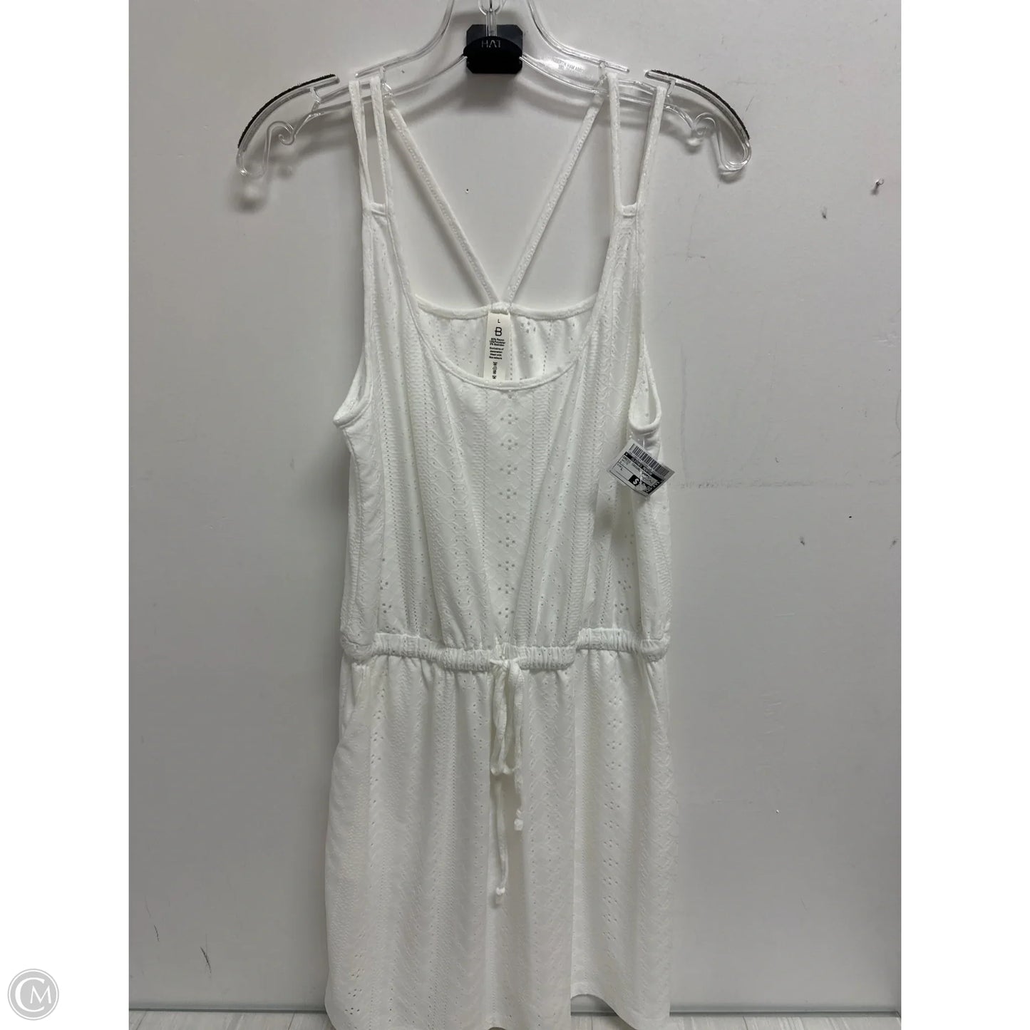 Dress Casual Short By Clothes Mentor In White, Size: L