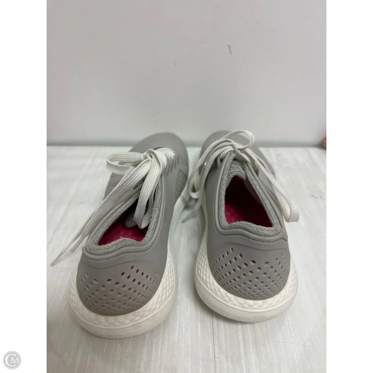 Shoes Sneakers By Crocs In Grey, Size: 10