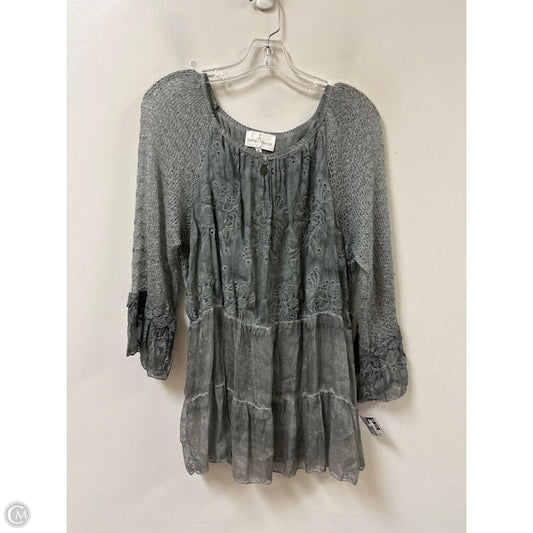 Tunic Long Sleeve By Clothes Mentor In Grey, Size: M