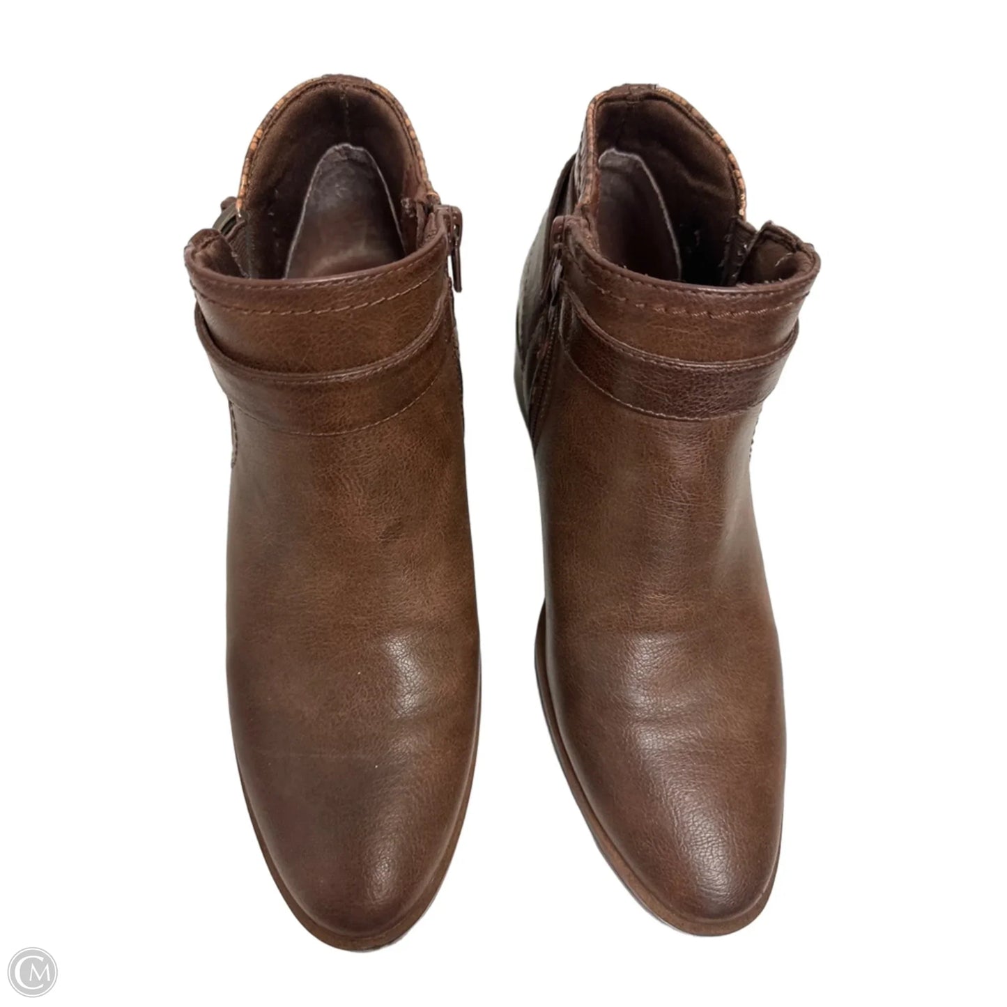 Boots Ankle Flats By Bare Traps In Brown, Size: 7.5