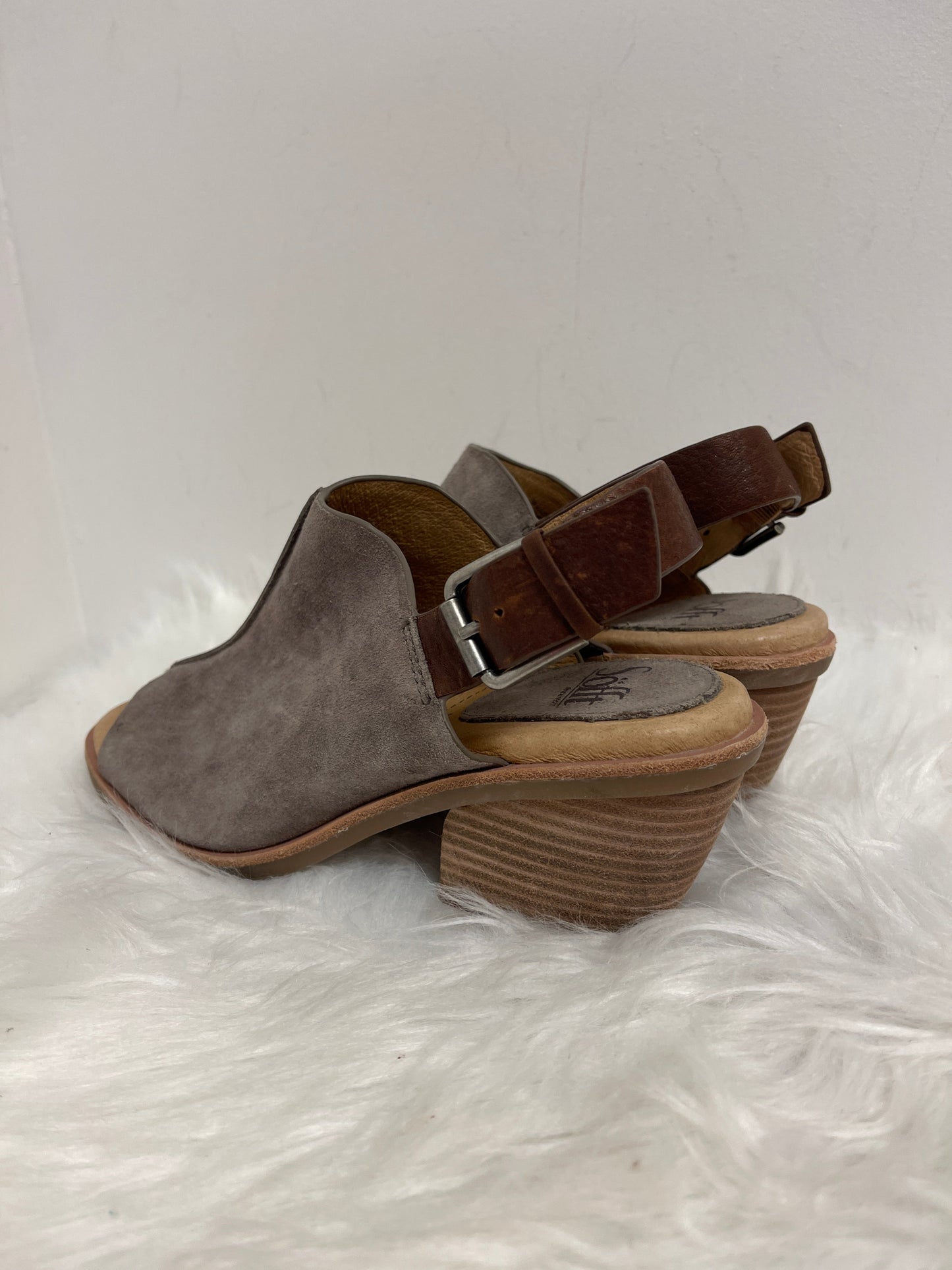 Grey Sandals Heels Block Sofft, Size 7.5