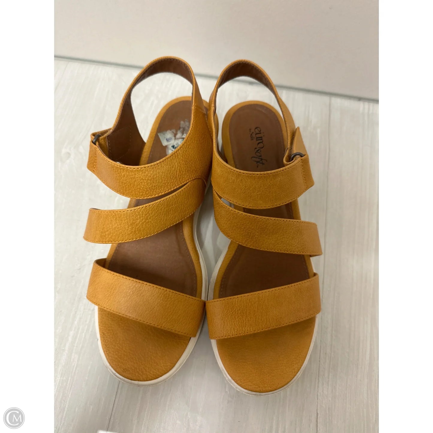 Sandals Flats By Sofft In Yellow, Size: 10