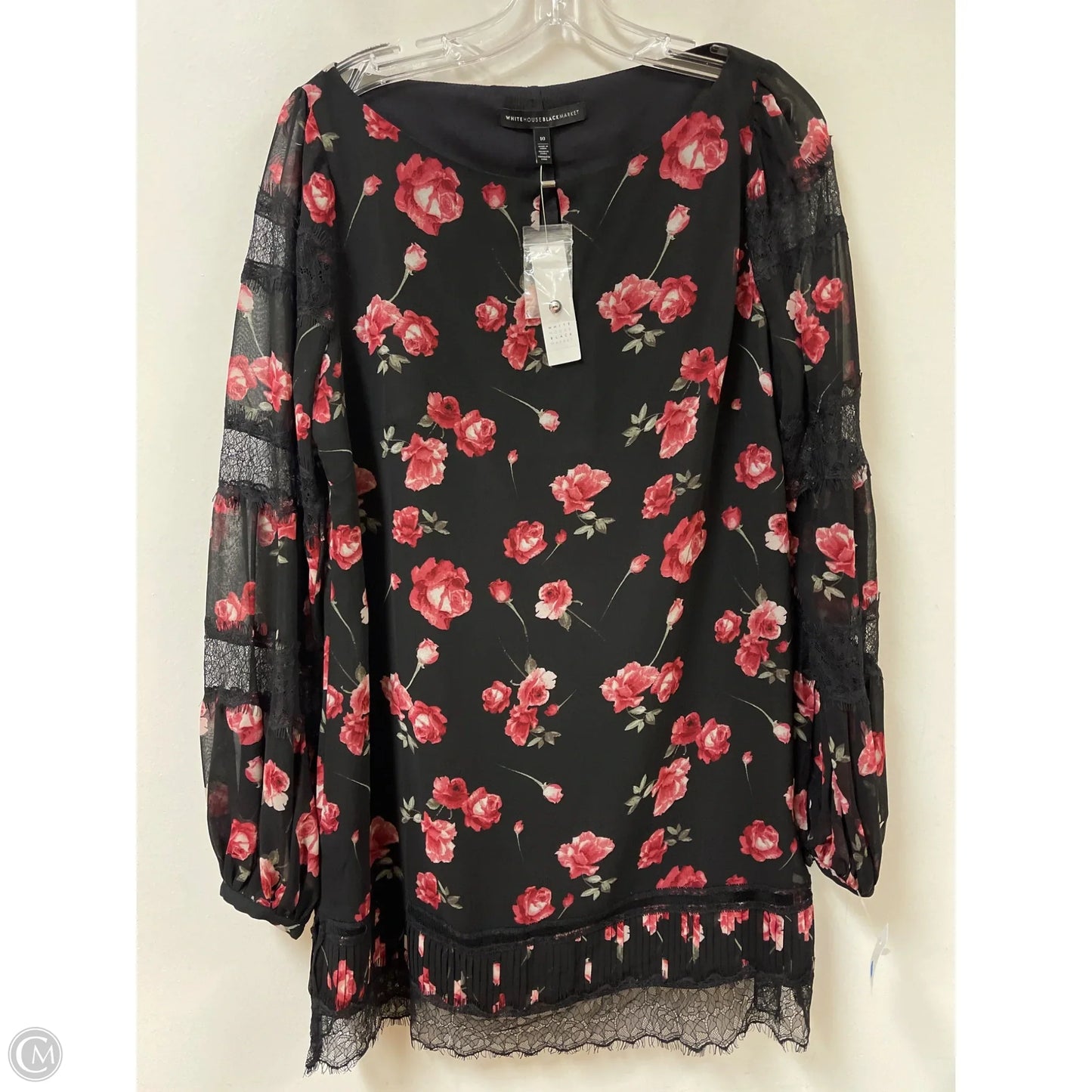 Dress Casual Short By White House Black Market In Black & Red, Size: M