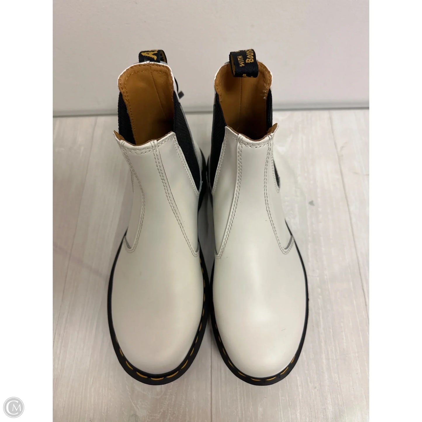 Boots Ankle Flats By Dr Martens In White, Size: 7