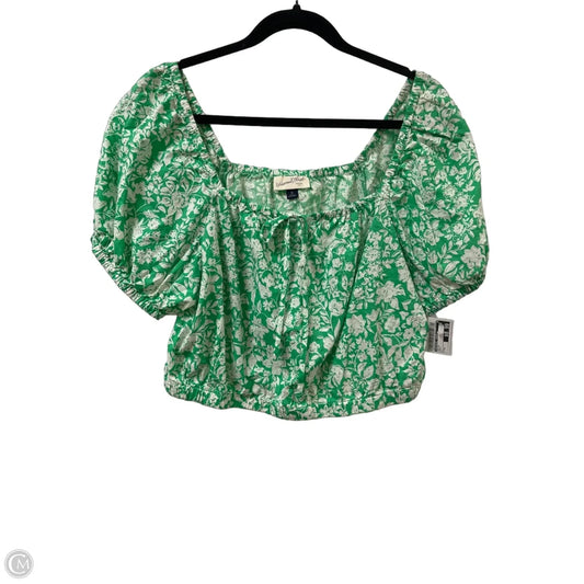 Top Short Sleeve By Universal Thread In Green, Size: M