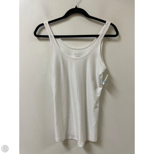 Top Sleeveless Basic By No Boundaries In White, Size: M