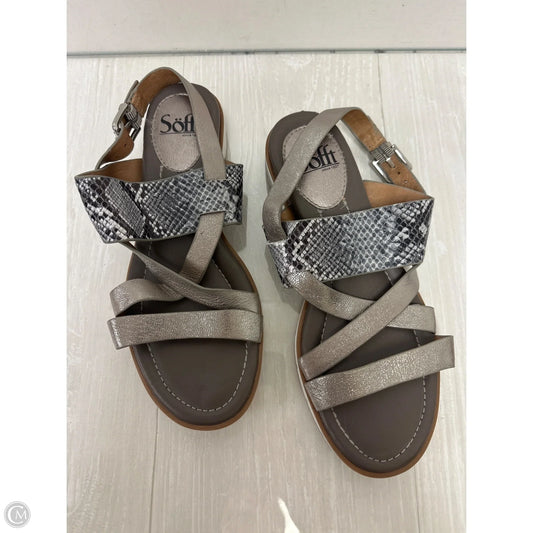 Sandals Flats By Sofft In Animal Print, Size: 7.5