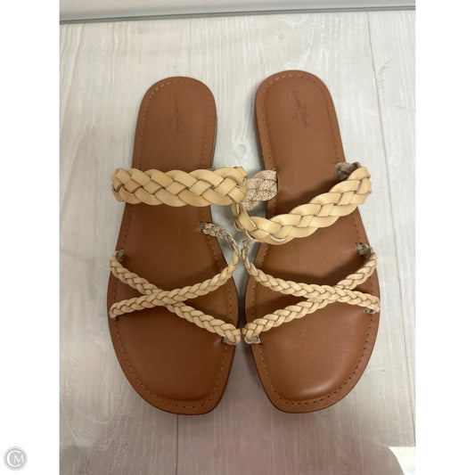 Sandals Flats By Universal Thread In Cream, Size: 9.5