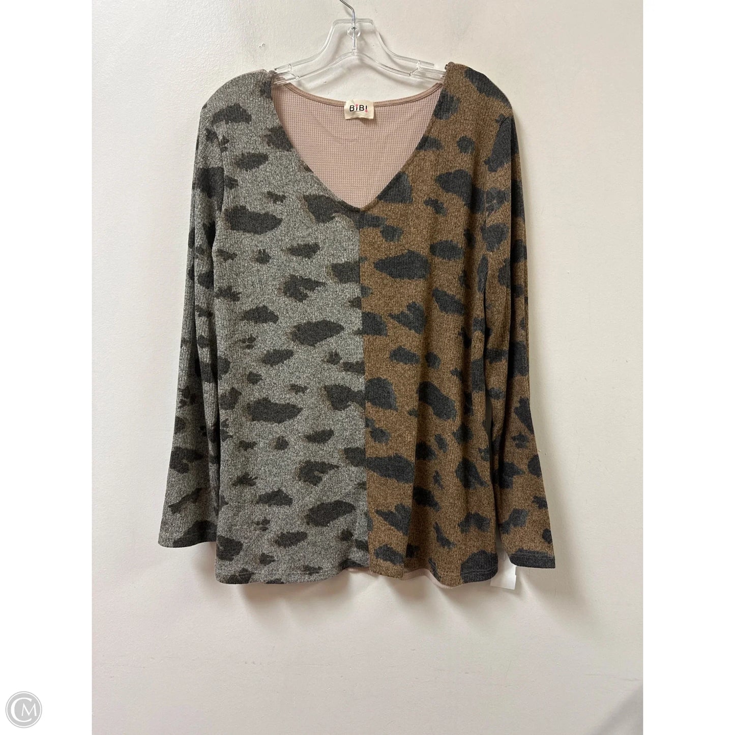 Top Long Sleeve By Bibi In Animal Print, Size: M