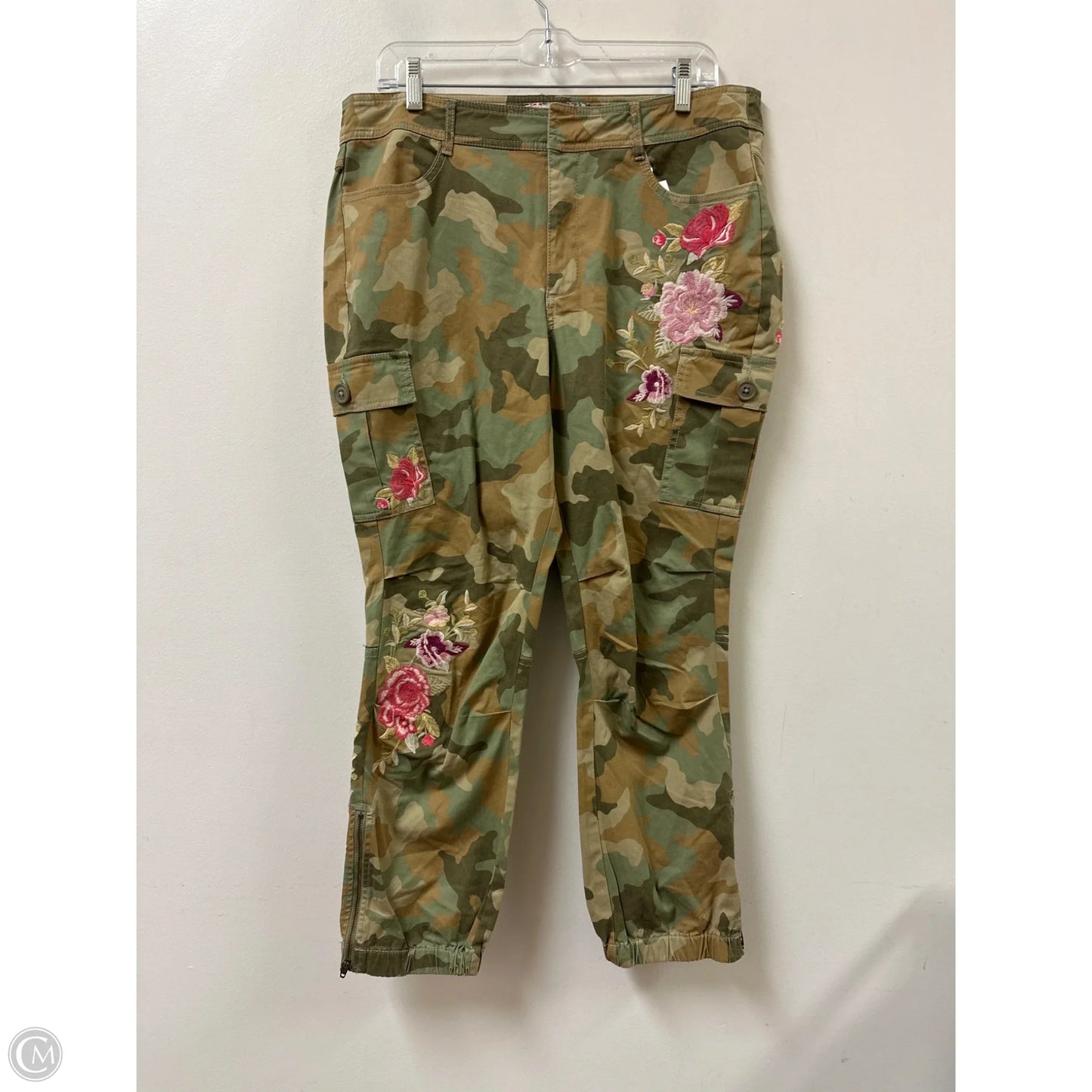 Pants Cargo & Utility By Sundance In Camouflage Print, Size: 14