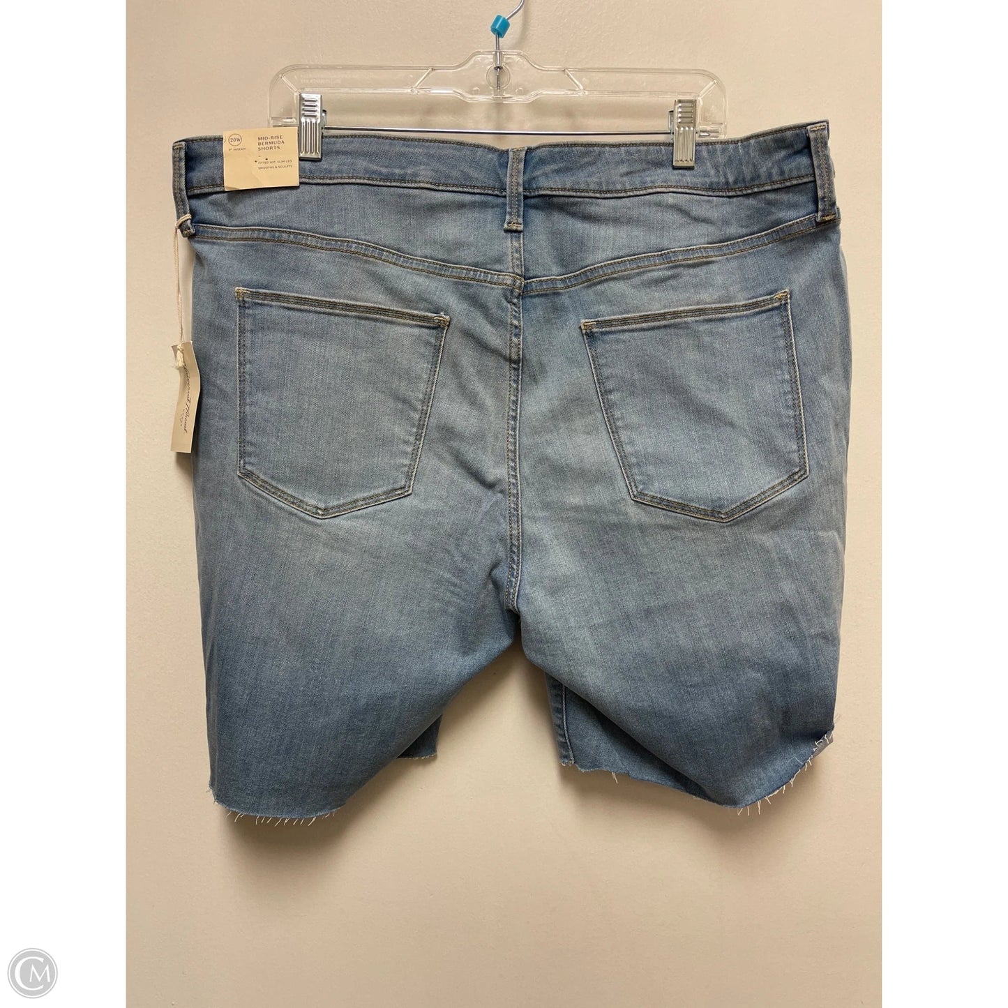 Shorts By Universal Thread In Blue Denim, Size: 20