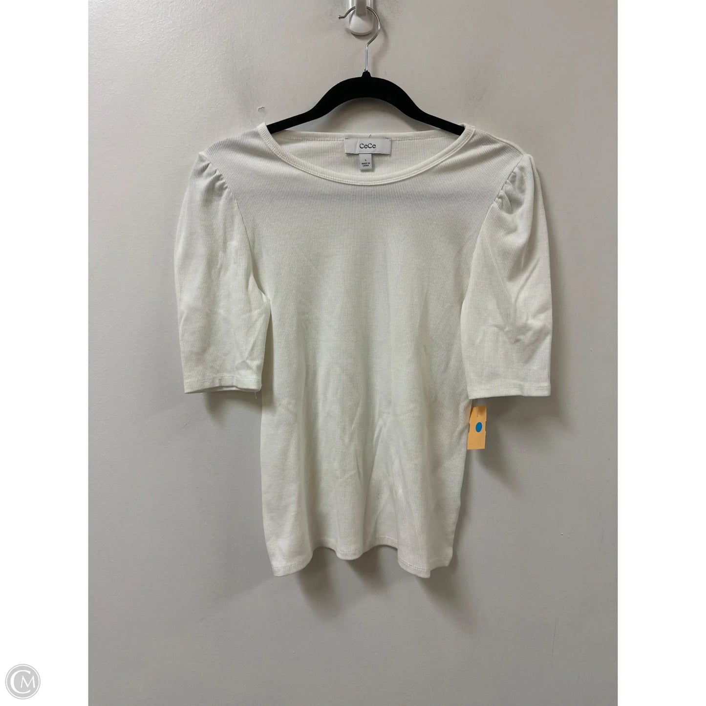 Top Short Sleeve By Cece In White, Size: S