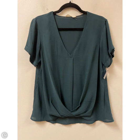 Top Short Sleeve By Lush In Green, Size: S