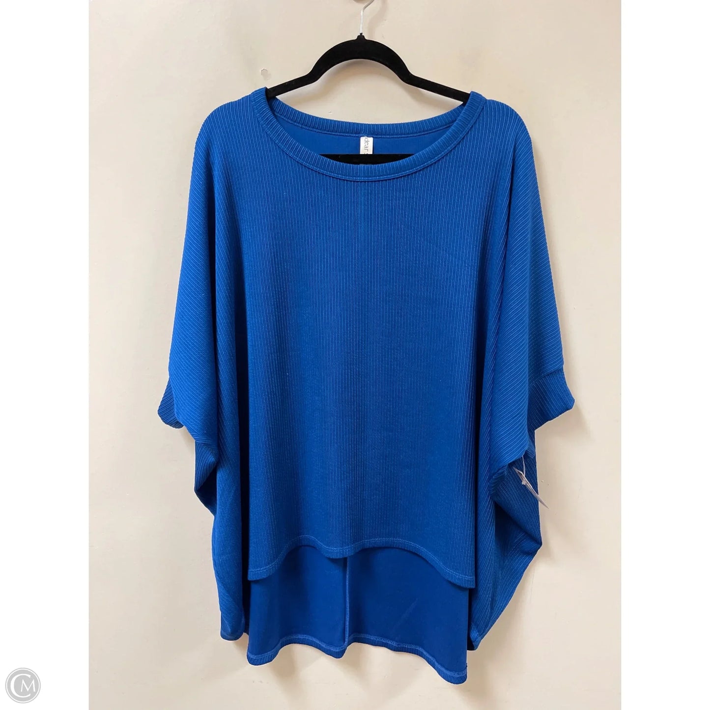 Top Short Sleeve By Dear Scarlett In Blue, Size: L