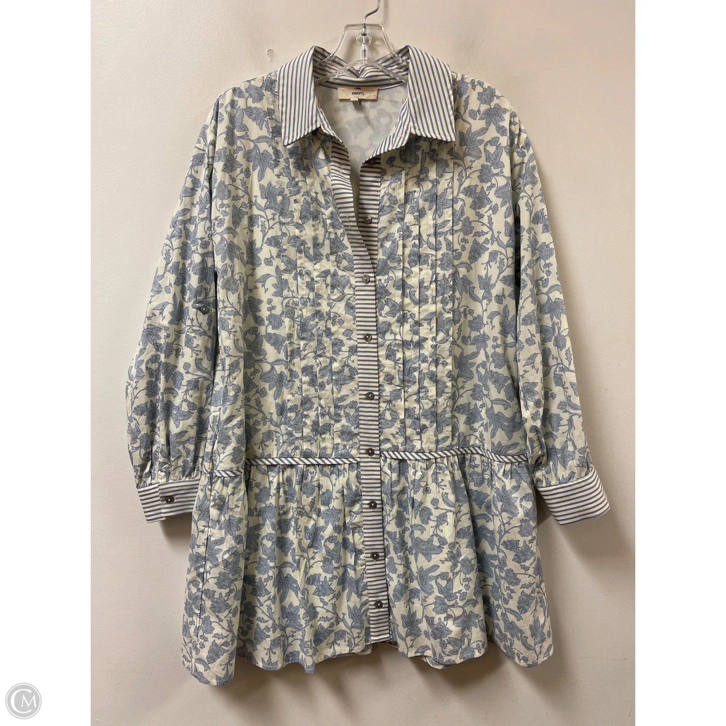Dress Casual Short By Entro In Blue & White, Size: S