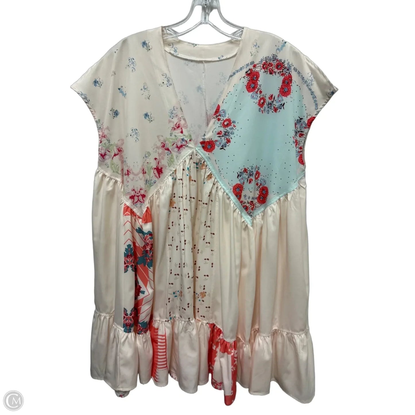 Dress Casual Short By Clothes Mentor In Cream & Pink, Size: M