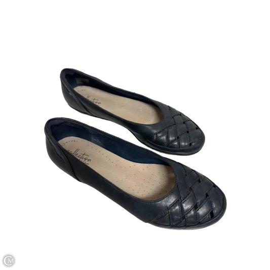 Shoes Flats By Clarks In Navy, Size: 8