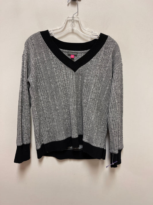 Sweater By Vince Camuto In Grey, Size: Xs