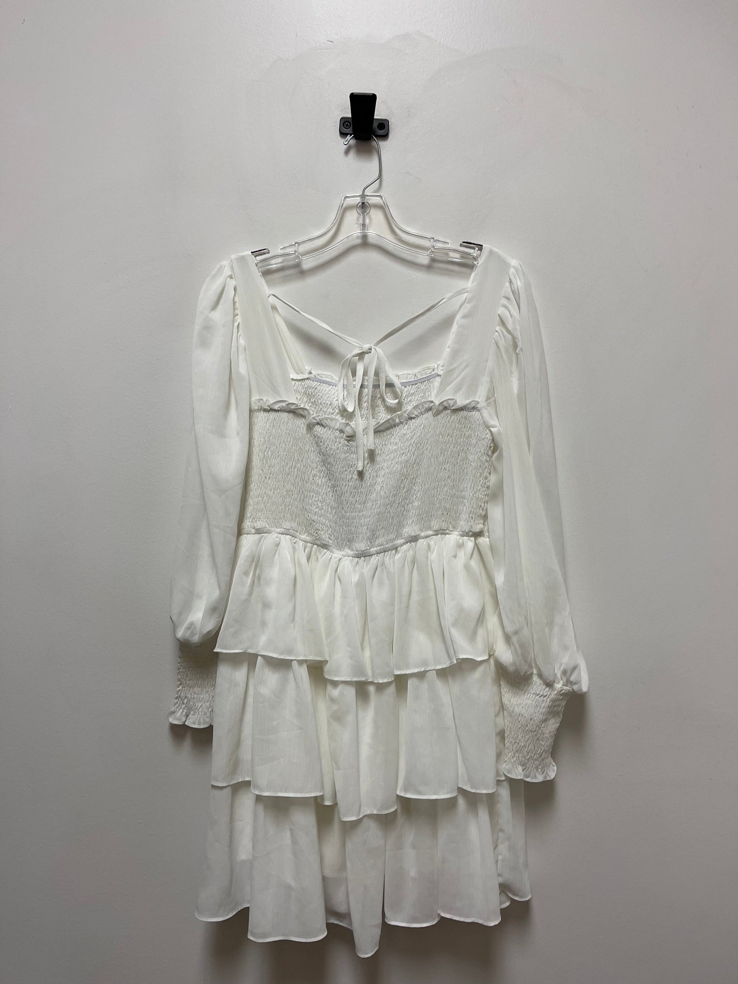 White Dress Casual Short Clothes Mentor, Size 2x