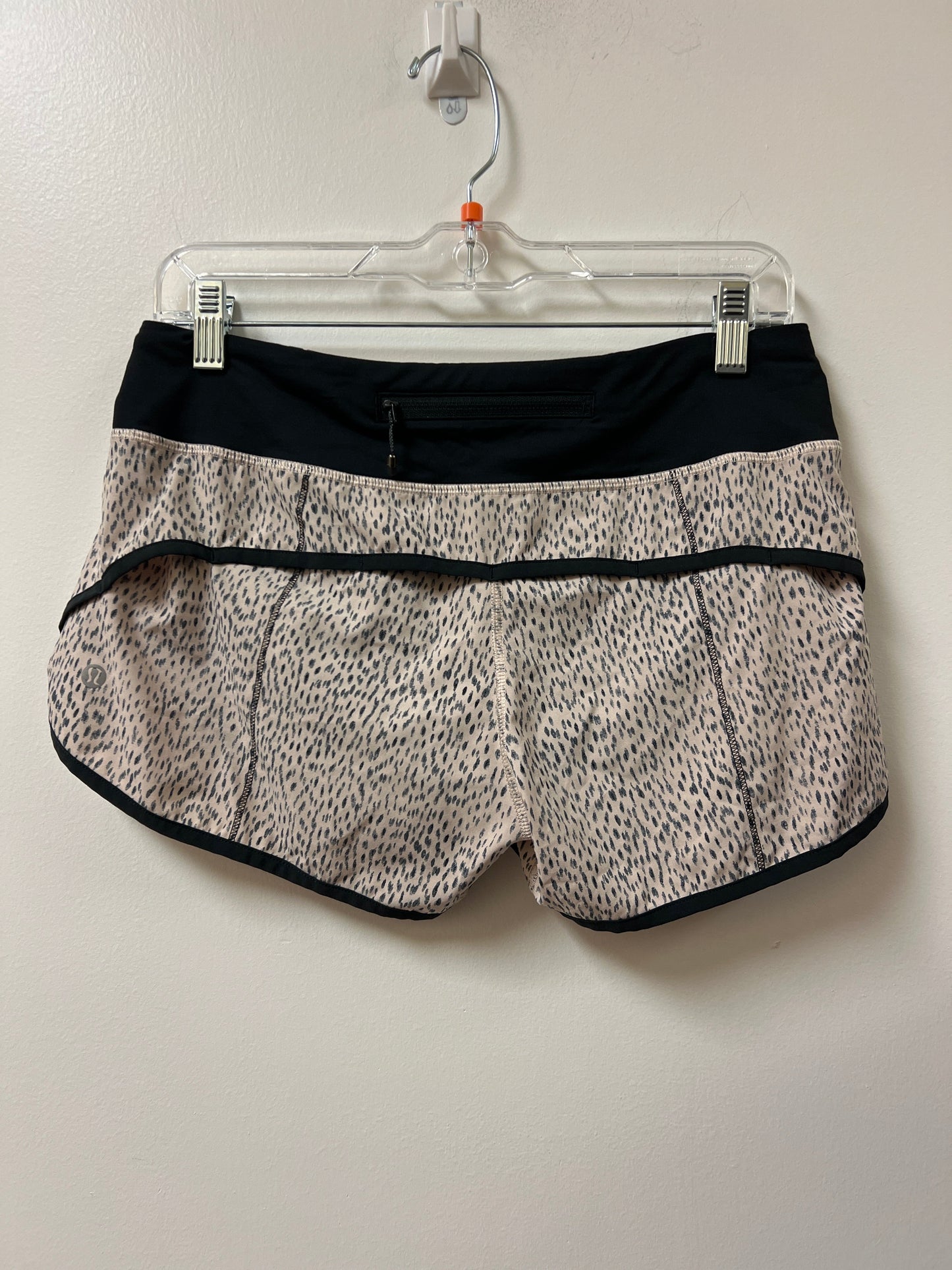 Athletic Shorts By Lululemon In Animal Print, Size: 6