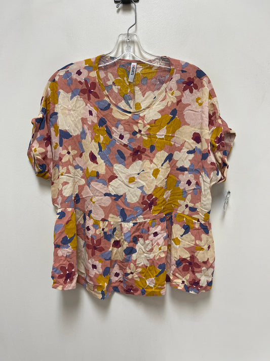 Top Short Sleeve By Clothes Mentor In Floral Print, Size: M