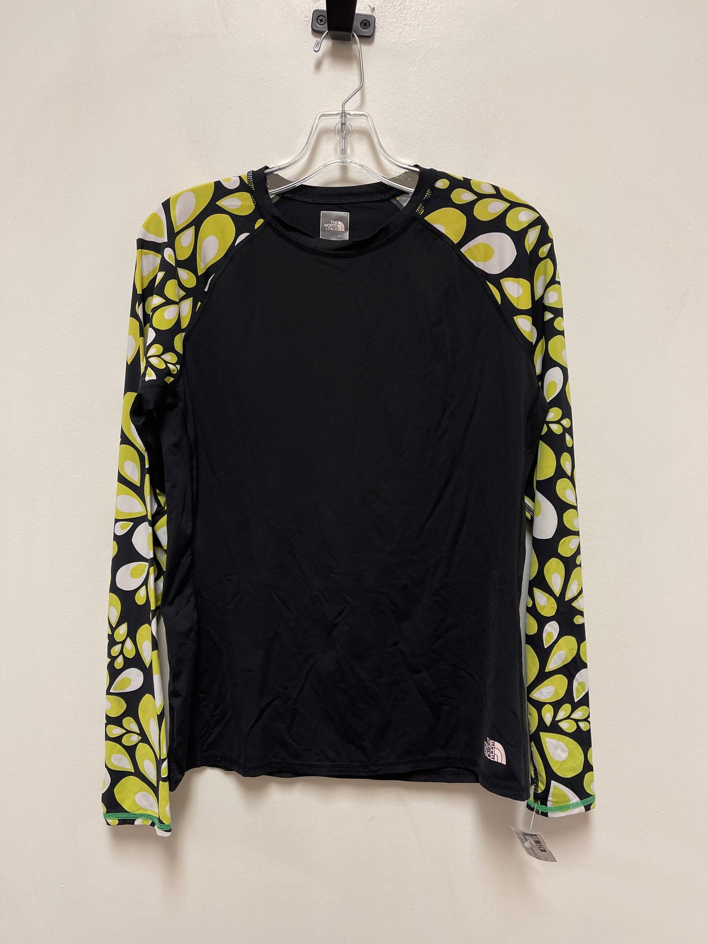 Athletic Top Long Sleeve Crewneck By The North Face In Black & Yellow, Size: L