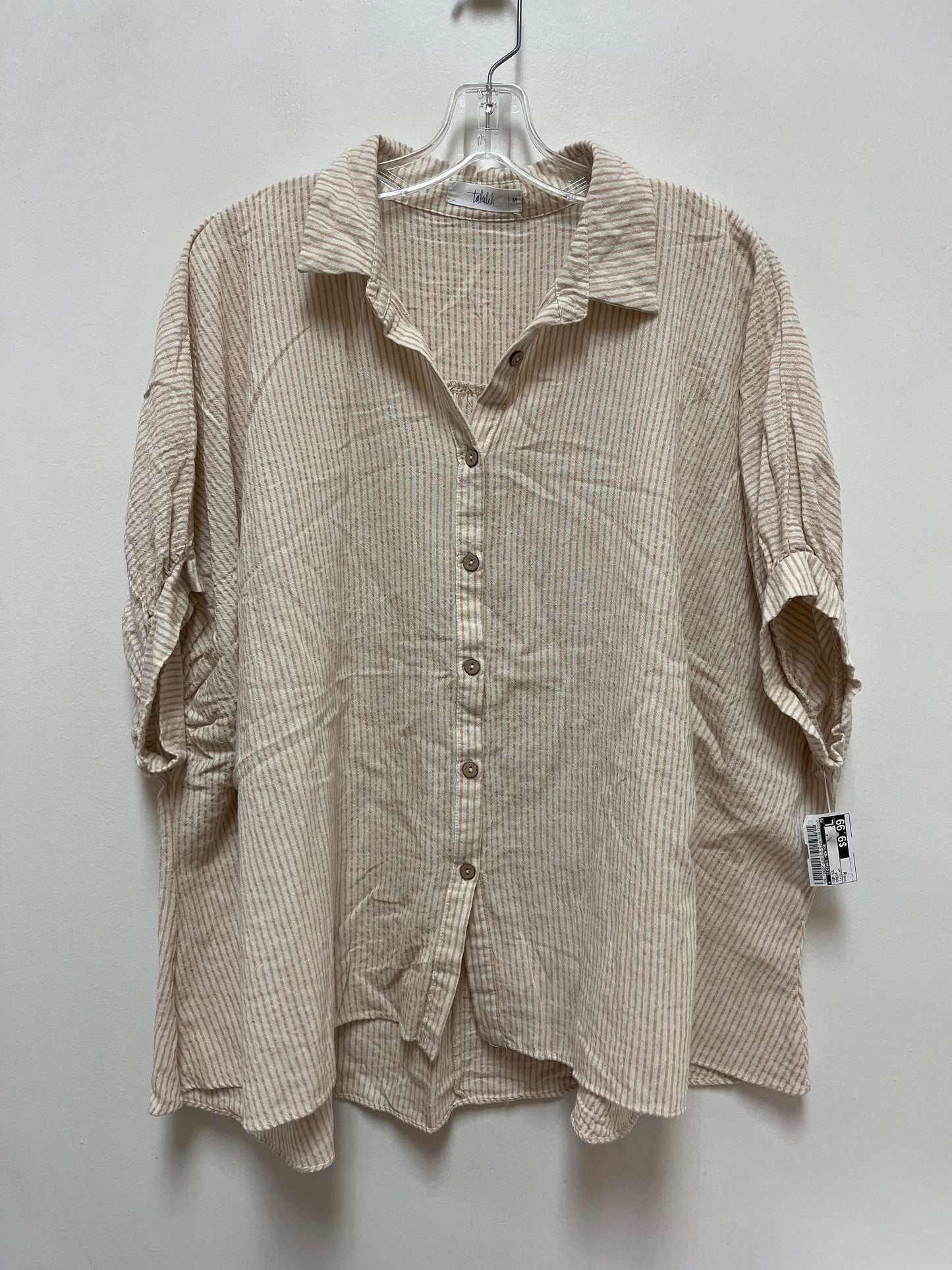 Top Short Sleeve By Clothes Mentor In Cream, Size: M