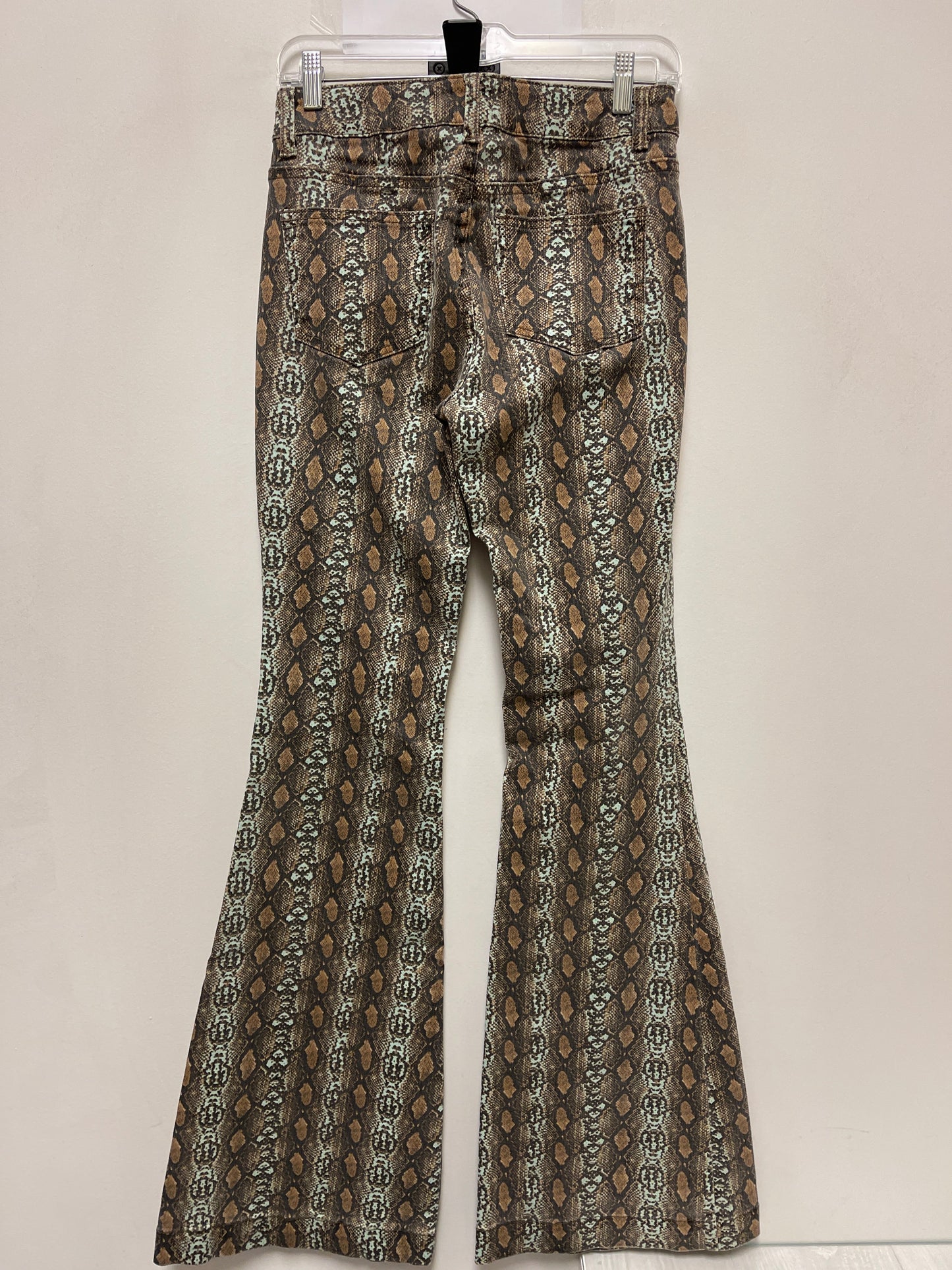 Jeans Flared By Bdg In Snakeskin Print, Size: 2