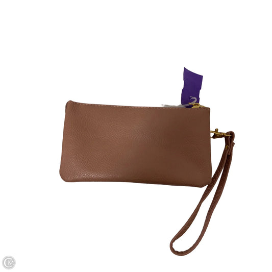 Wristlet By Clothes Mentor, Size: Medium