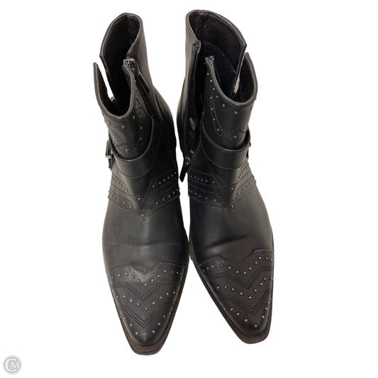 Boots Ankle Flats By Avenue In Black, Size: 8