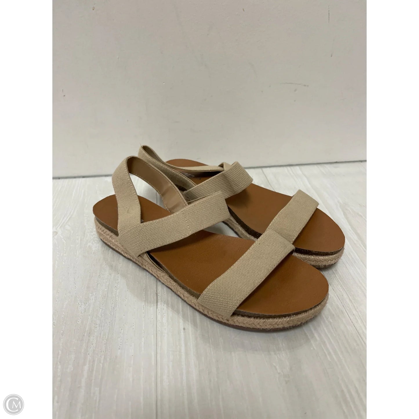 Sandals Heels Wedge By Soda In White, Size: 10