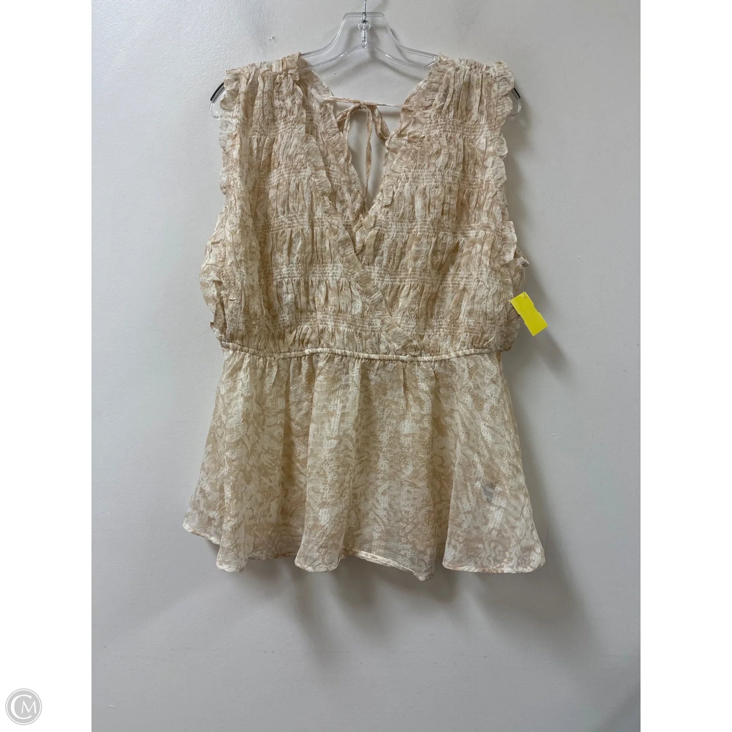 Top Sleeveless By Torrid In Cream, Size: 1x