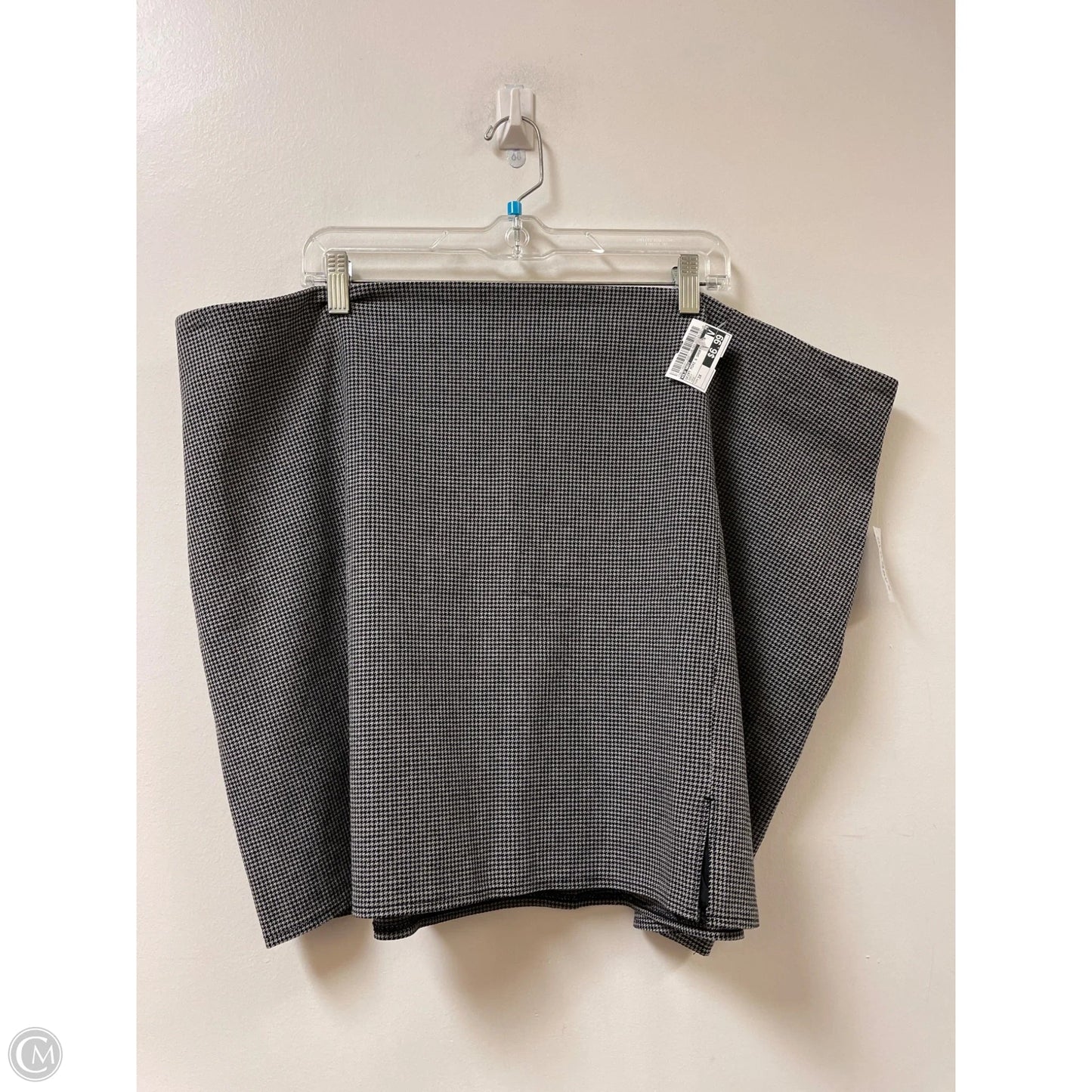 Skirt Mini & Short By Old Navy In Grey, Size: 3x