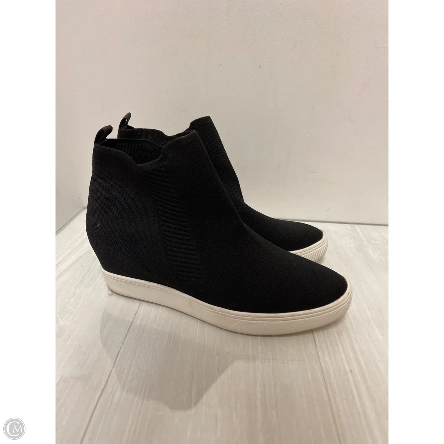 Shoes Sneakers By Mia In Black, Size: 10