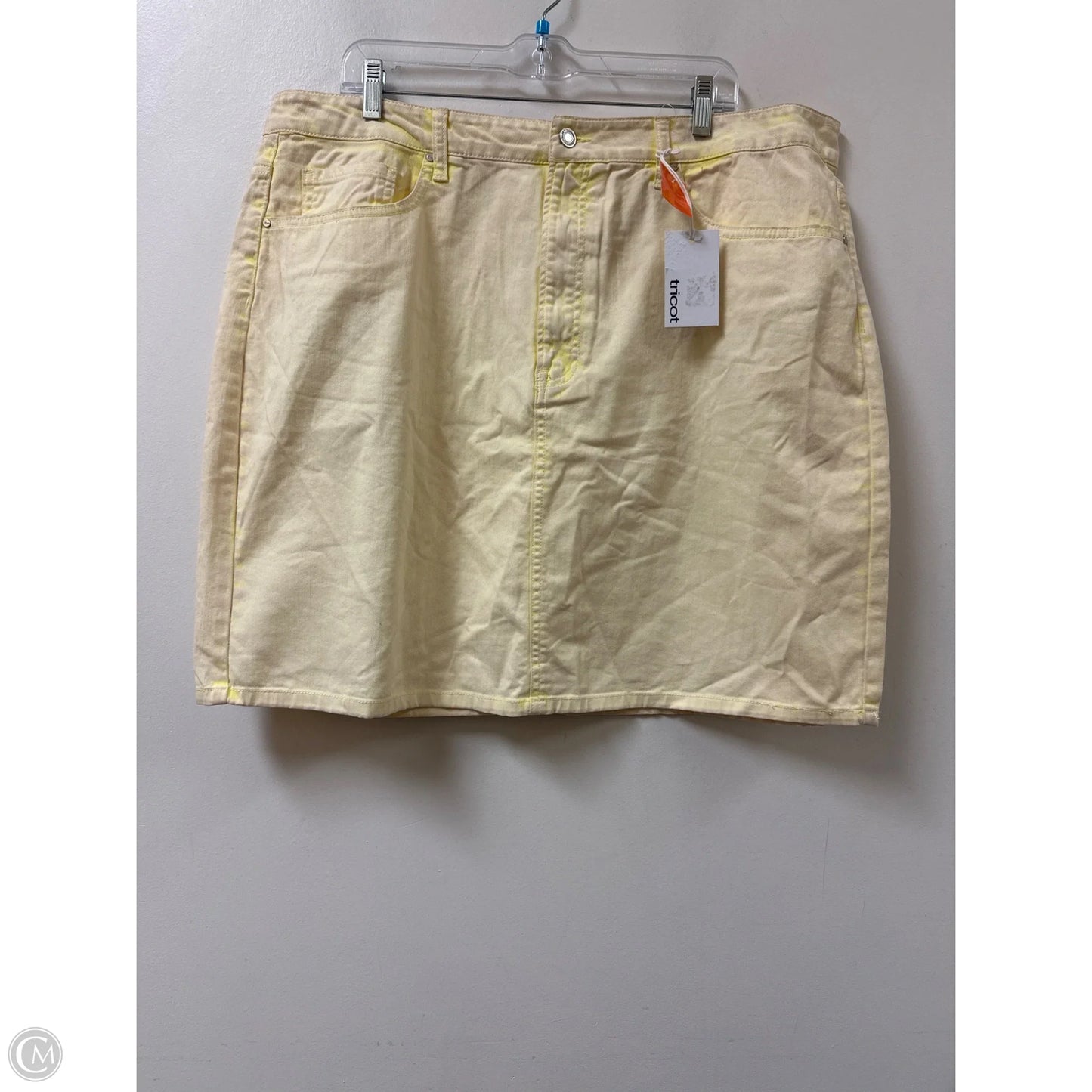Skirt Mini & Short By Clothes Mentor In Yellow, Size: 20