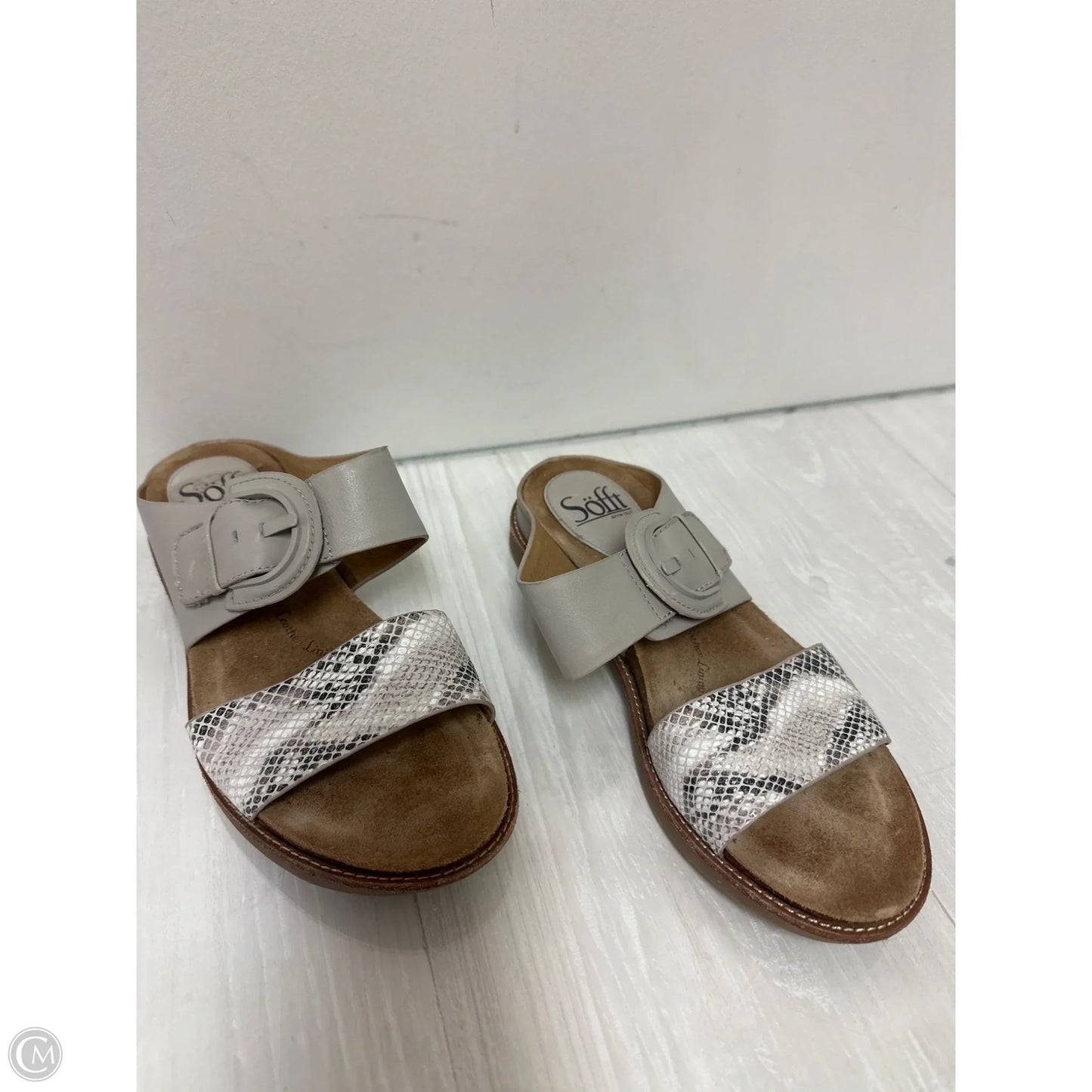 Sandals Flats By Sofft In Snakeskin Print, Size: 6