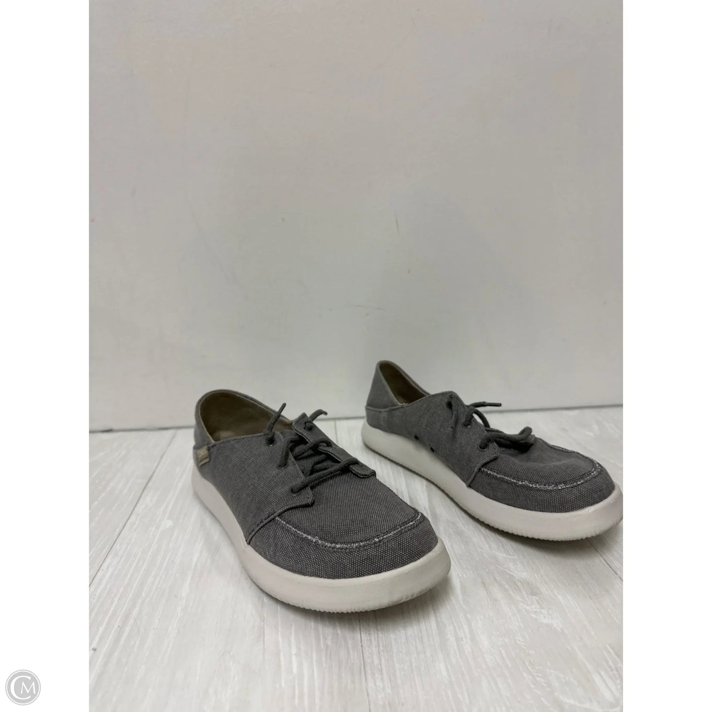 Shoes Flats By Chacos In Grey, Size: 7