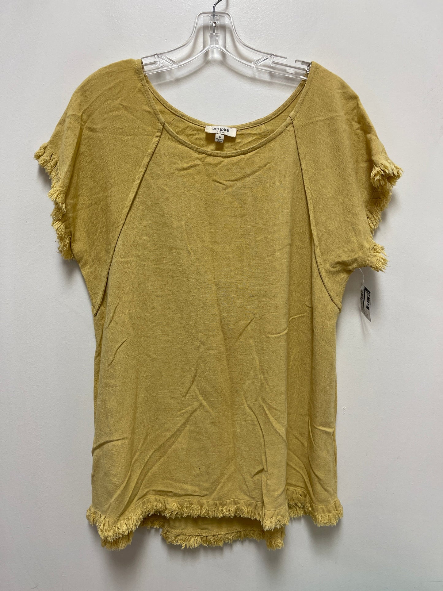 Top Short Sleeve By Umgee In Yellow, Size: S