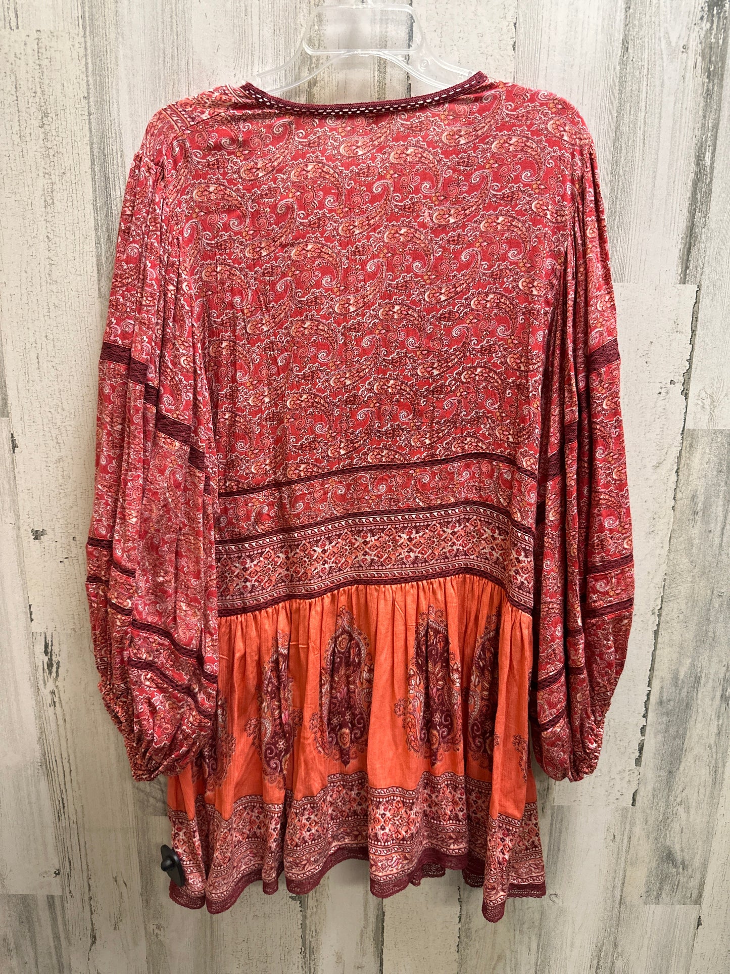 Dress Casual Short By Free People  Size: L