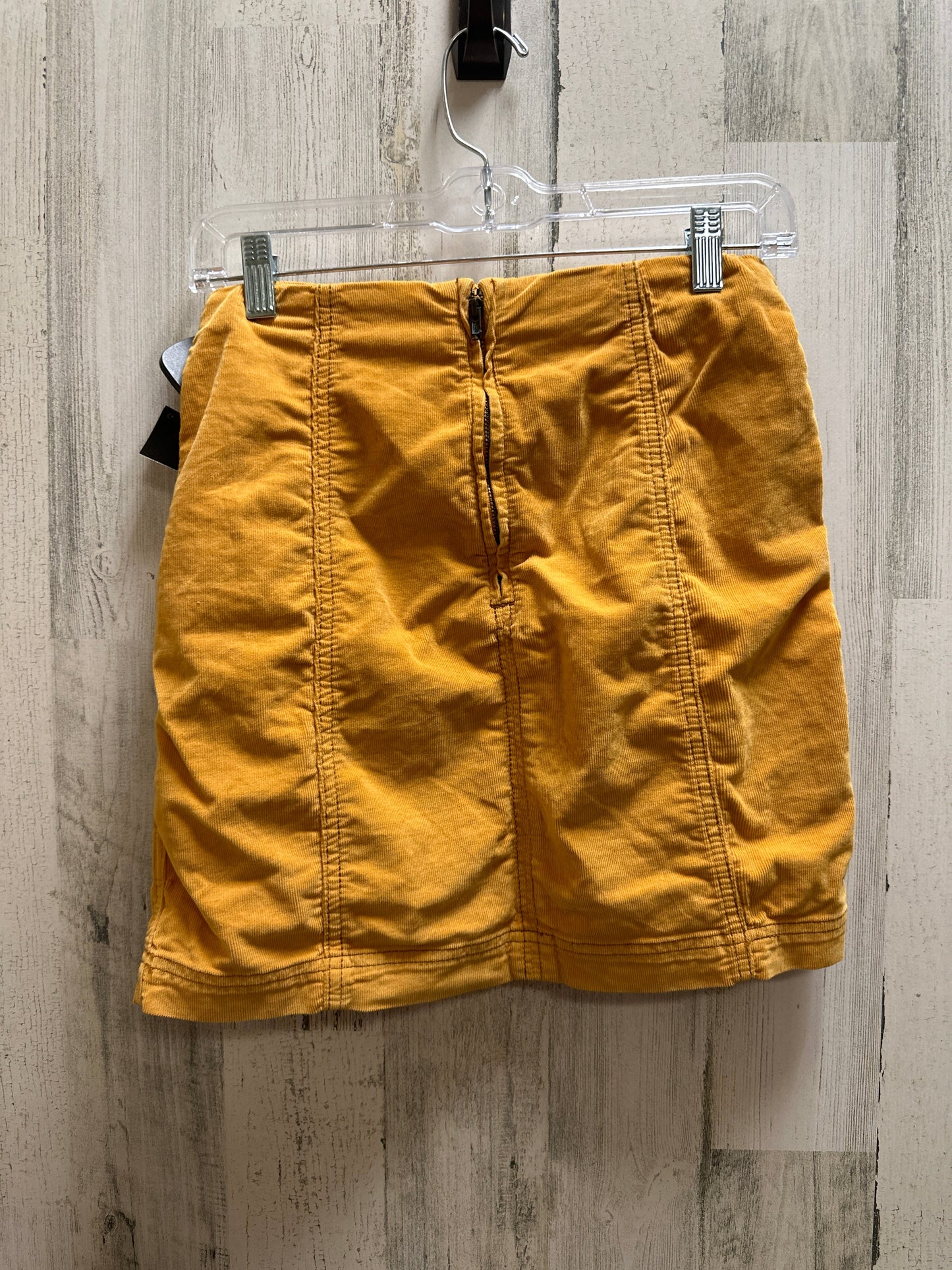 Yellow Skirt Mini & Short Free People, Size 8