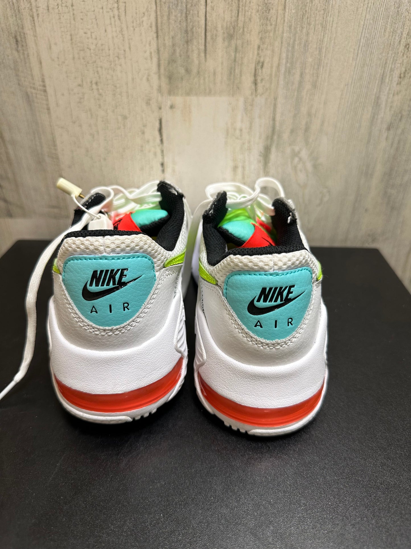 Green & Orange Shoes Sneakers Nike, Size 6
