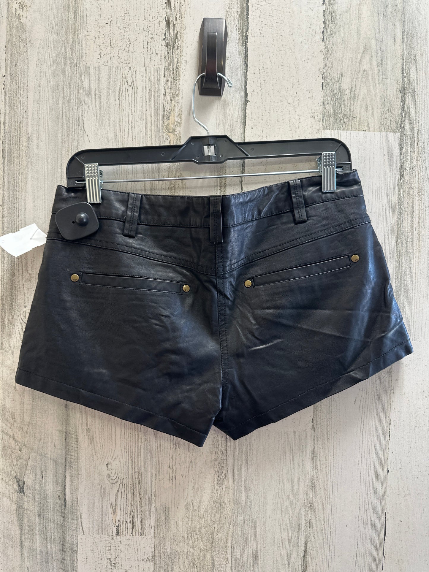 Black Shorts Free People, Size 6