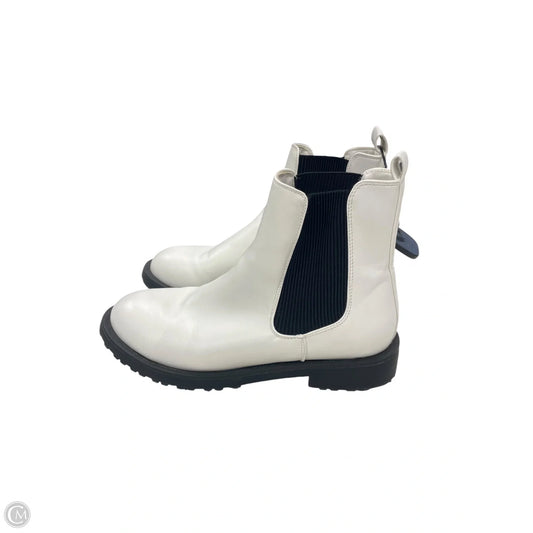 Boots Ankle Flats By Altard State In White, Size: 6.5