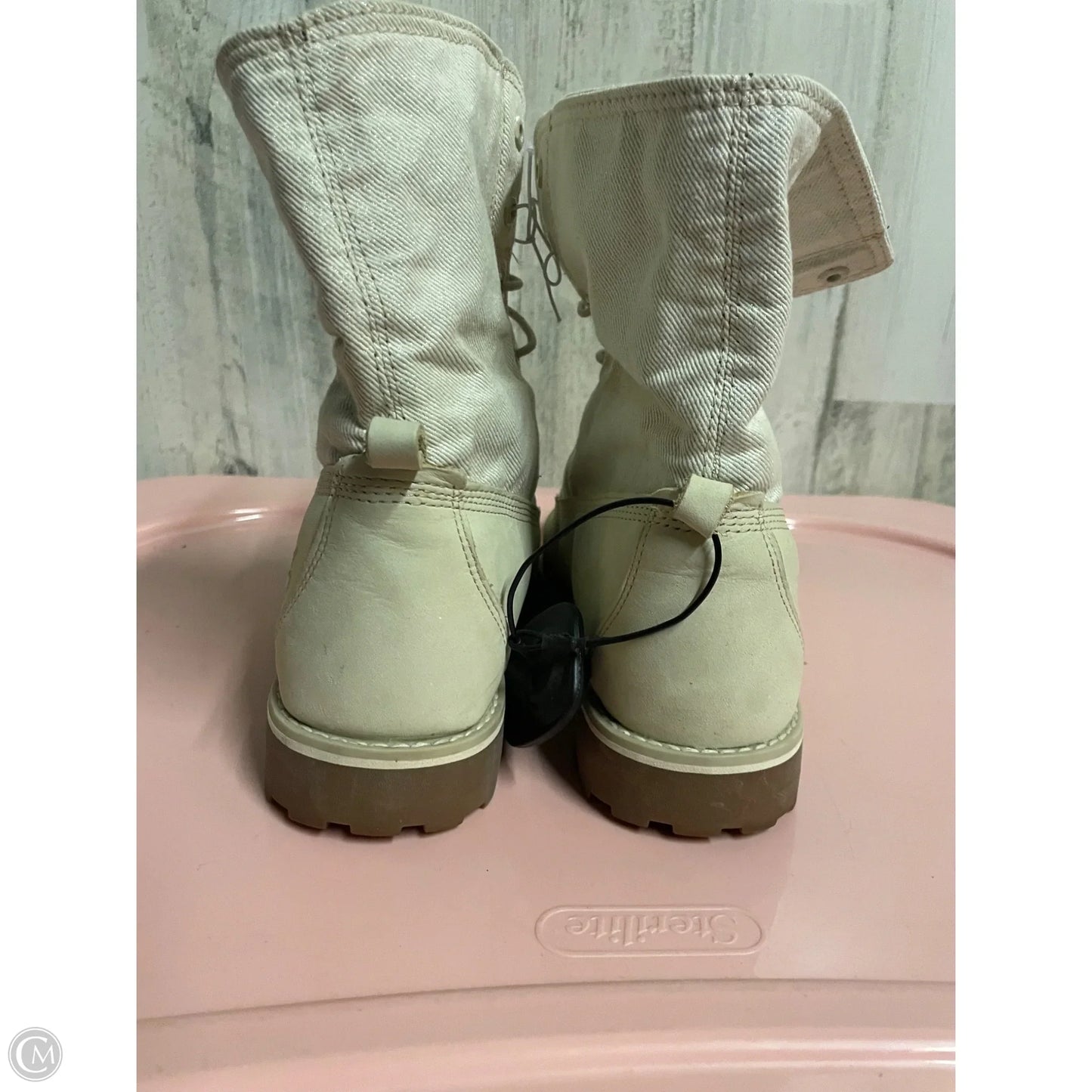 Shoes Athletic By Reebok In Silver, Size: 8