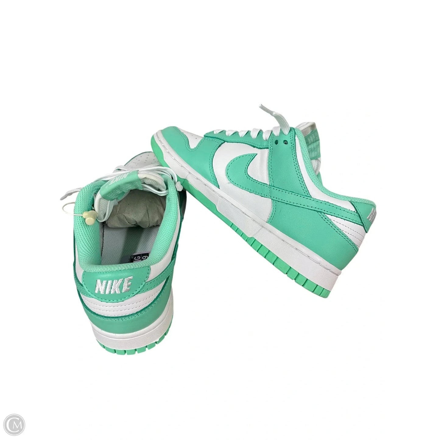 Shoes Sneakers By Nike In Green & White, Size: 7.5