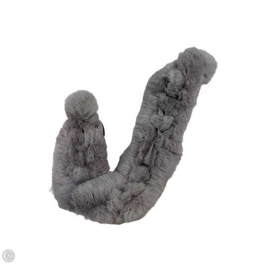 Scarf Winter By Clothes Mentor In Grey